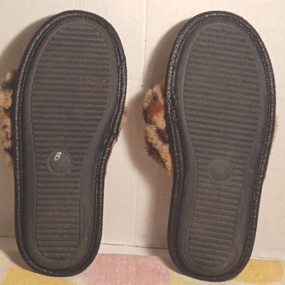 Laundry by Shelli Segal Leopard Print Furry Bedroom Slippers Sz 8 - Picture 5 of 6